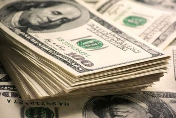 За вихідні долар і євро трішки зросли: курс на 26 березня