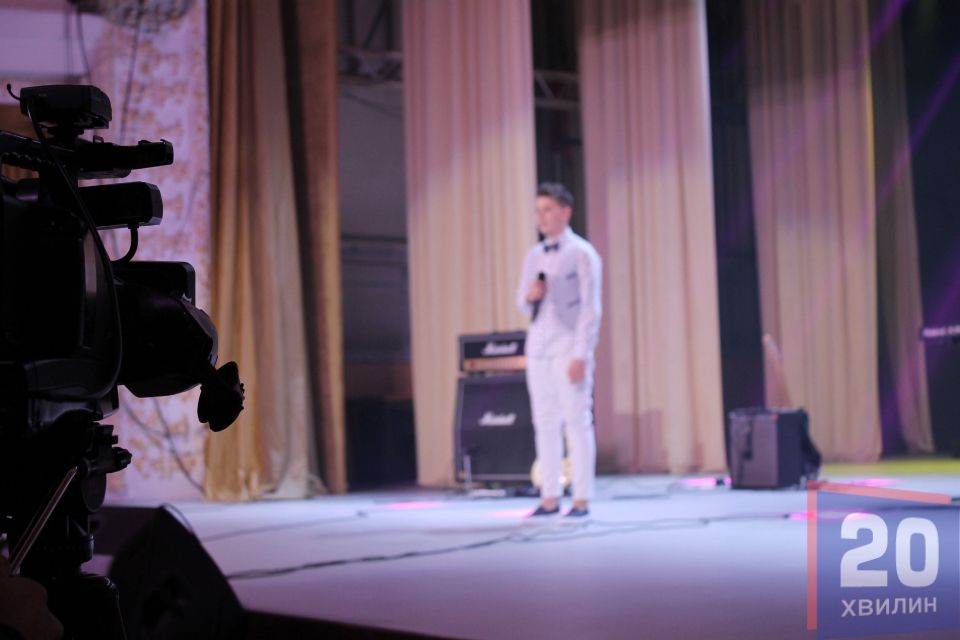 Кам’янецькі школярі боролися за місця у фіналі пісенного конкурсу (ФОТО)