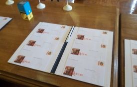 У Кам`янці з`явились колекційний конверт та марка із Старою фортецею