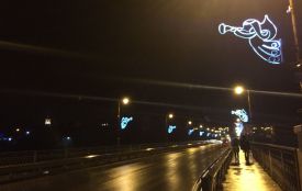 Фото дня: у Кам’янці готуються до новорічно-різдвяних свят