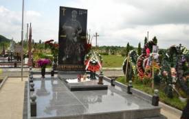 У Кам’янці відбулося освячення пам’ятника Герою Ростиславу Доброшинському