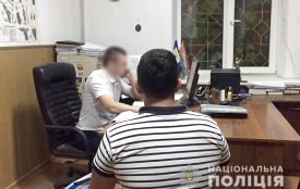 Кам'янецького держслужбовця судитимуть за вимагання неправомірної вигоди