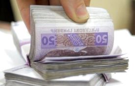 Псевдобанкіри та інтернет-шахрай пограбували кам’янчан