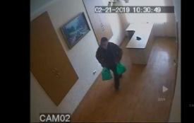 Поліціянти Кам'янця розшукують чоловіка, який здійснив крадіжку