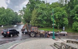 Як проходить ліквідація вчорашньої негоди у Кам'янці